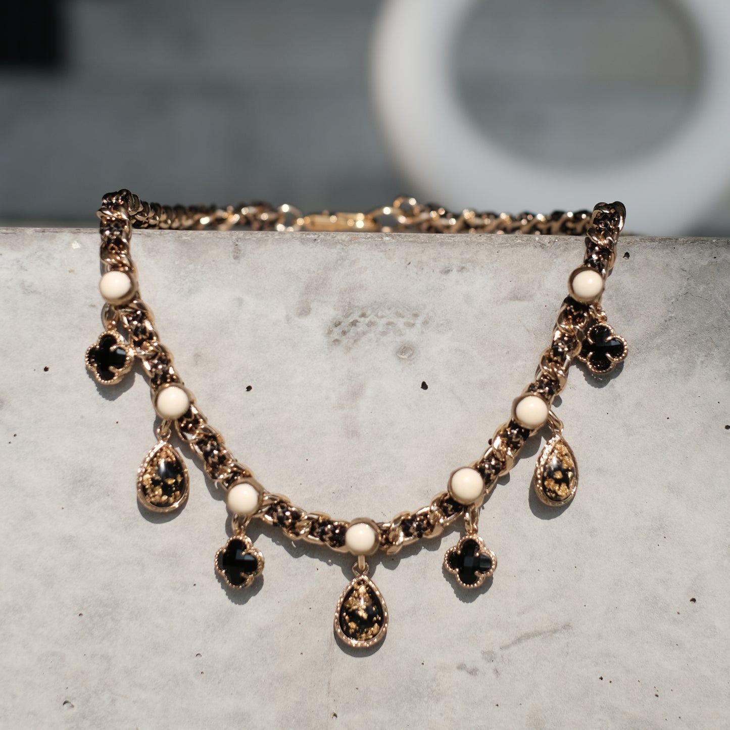 MOONLIT NECKLACE