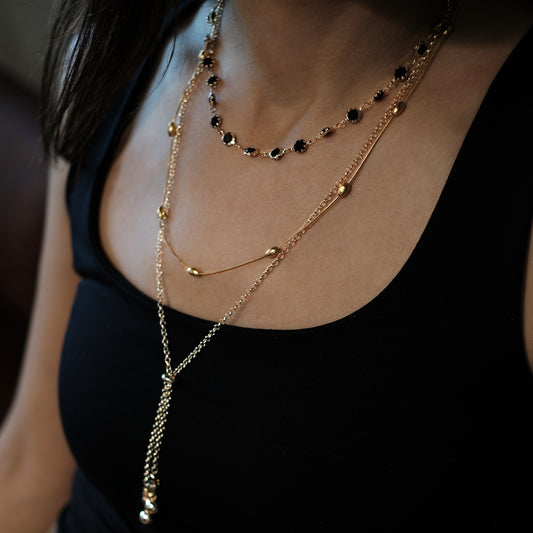 CLASSY NECKLACE