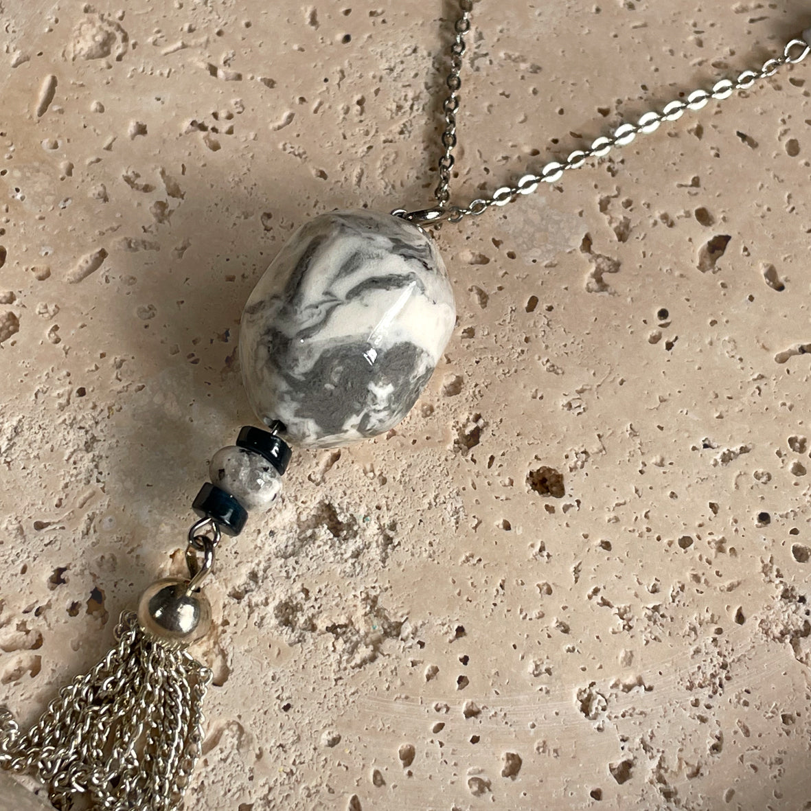 SMOKE NECKLACE